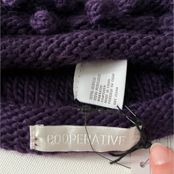 Urban Outfitters Cooperative Grape Beanie - Picture 4 of 8